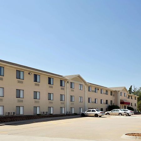 Hotel Super 8 By Wyndham Lincoln North Exterior foto