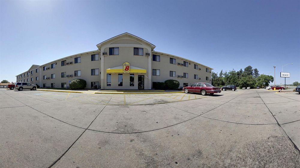 Hotel Super 8 By Wyndham Lincoln North Exterior foto