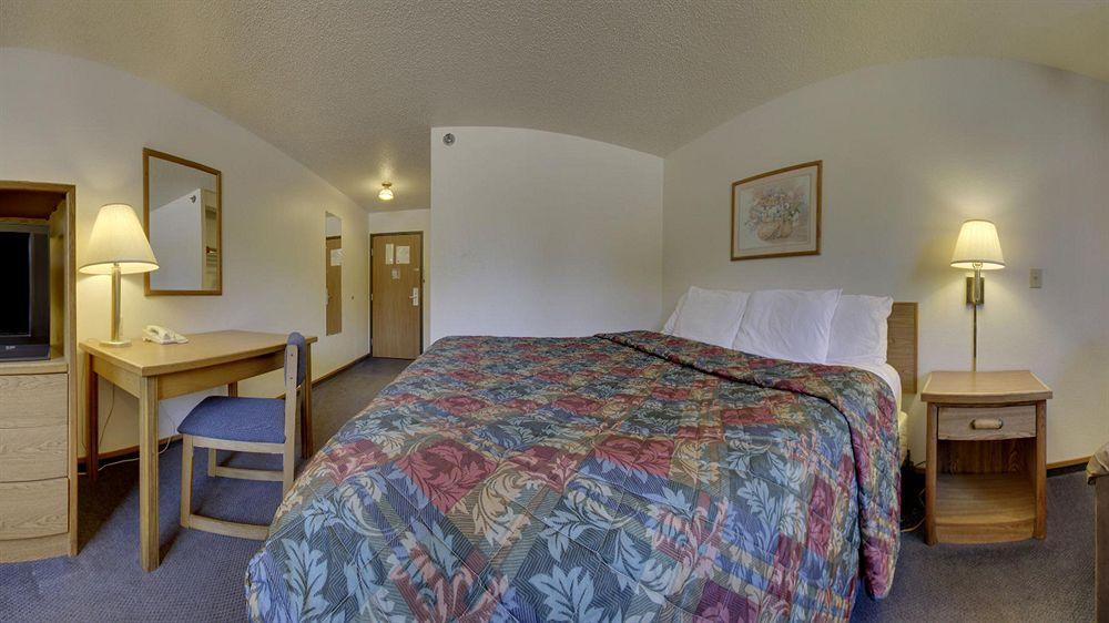 Hotel Super 8 By Wyndham Lincoln North Exterior foto