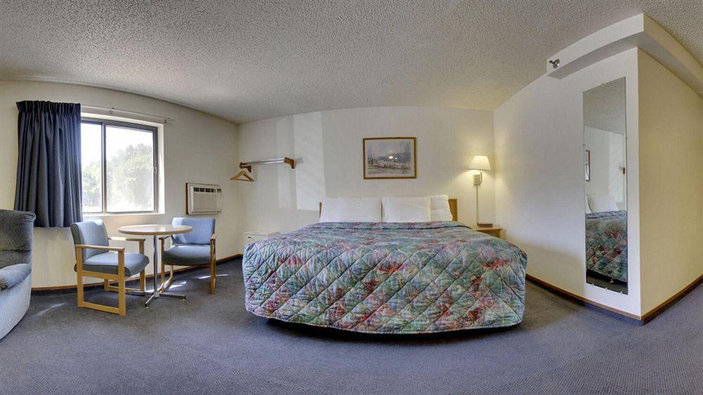 Hotel Super 8 By Wyndham Lincoln North Exterior foto