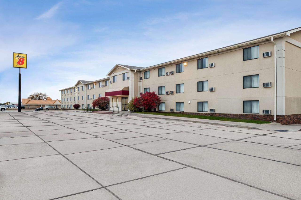 Hotel Super 8 By Wyndham Lincoln North Exterior foto