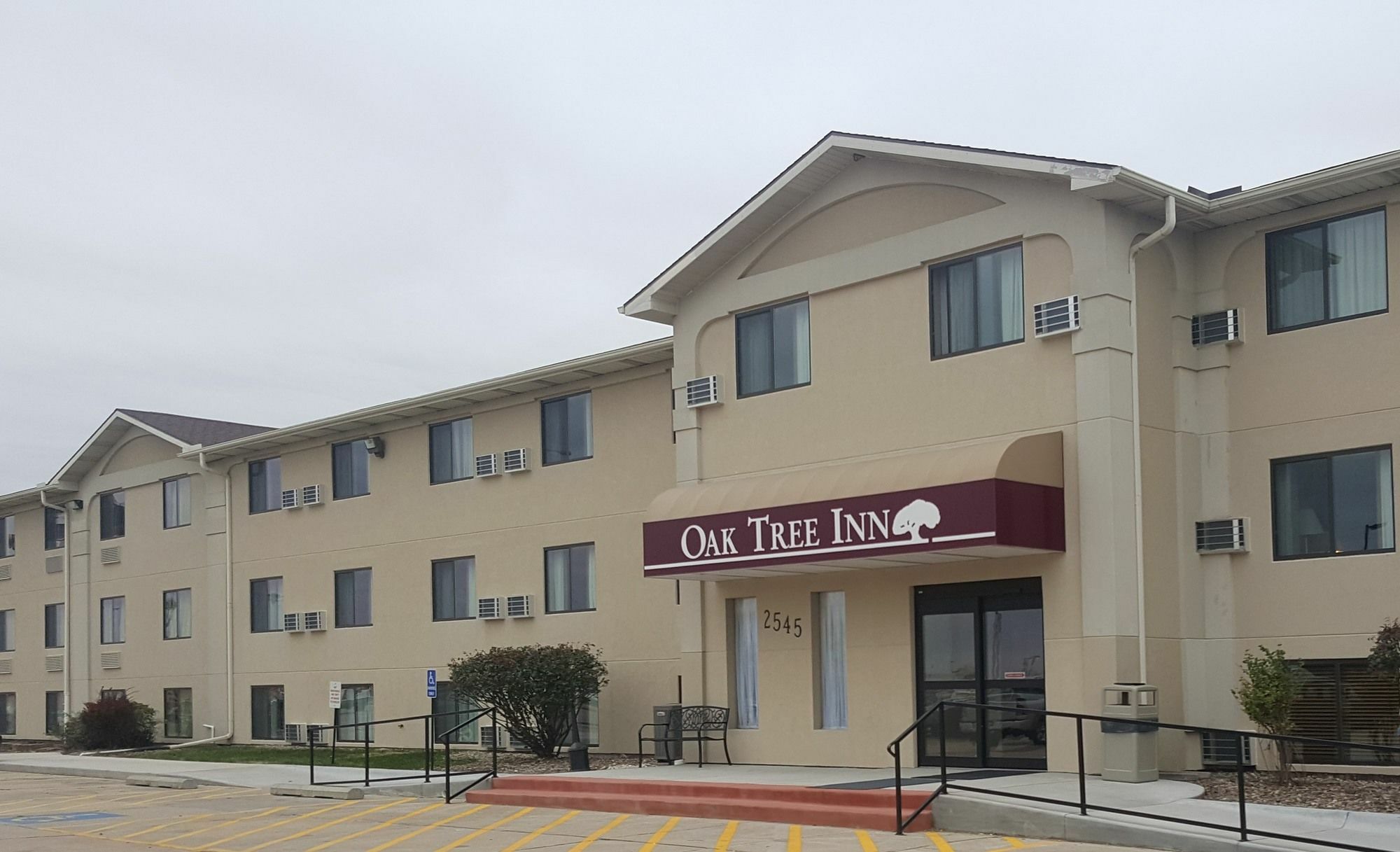 Hotel Super 8 By Wyndham Lincoln North Exterior foto
